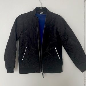 Black bomber jacket size 11-12 but it’s more like a 14